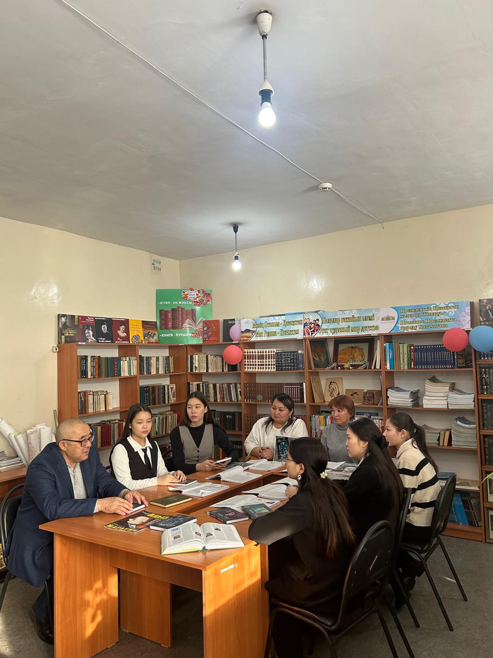 Жазушы Мұхтар Мағауиннің кездесу